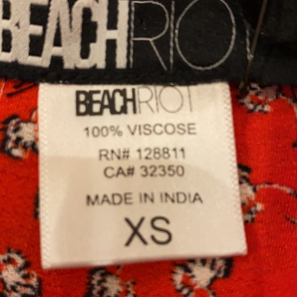 Beach Riot tie front top red floral XS - Picture 7 of 7